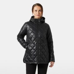Damska kurtka turystyczna Helly Hansen Bliss Quilt. Czarne kurtki sportowe damskie Helly Hansen, bez wzorów, bez ramiączek, bez kaptura, trekkingowe. W wyprzedaży za 792.00 zł.