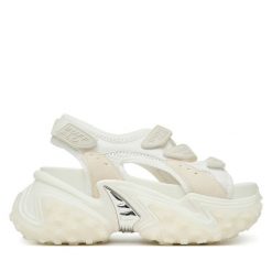 Sandały Buffalo. Białe sandały damskie Buffalo, bez wzorów, bez obcasa, na płaskiej podeszwie, bez zapięcia. Za 429.99 zł.