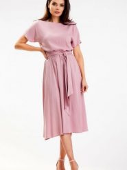 Sukienka Model A576 Dirty Pink - awama. Różowe sukienki damskie Awama, do pracy, l, bez wzorów, z wiskozy, biznesowe, bez kołnierzyka, plus size, bez ramiączek, midi, rozkloszowane. Za 307.52 zł.