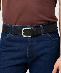 MESKI PASEK WRANGLER WESTERN STITCH BELT BLACK 112372622. Czarne paski męskie Wrangler. Za 99.99 zł.