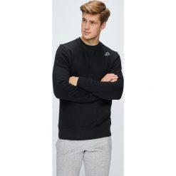 Reebok - Bluza. Czarne bluzy męskie Reebok, m, bez wzorów, z bawełny, bez kaptura. W wyprzedaży za 119.90 zł.
