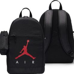 Plecak sportowy szkolny Nike Air Jordan 9B0503023 z piórnikiem. Czarne plecaki męskie Nike, bez wzorów, z materiału, klasyczne. Za 235.57 zł.