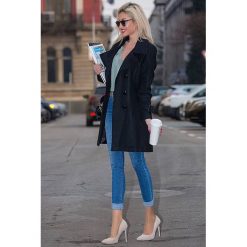 Płaszcz SONINA BLACK. Czarne płaszcze damskie Płaszcz SONINA BLACK, l, bez wzorów, bez kołnierzyka, bez kaptura. W wyprzedaży za 129.00 zł.