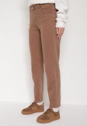 Brązowe Jeansy Mom Fit z Wysokim Stanem Marzia. Brązowe spodnie materiałowe damskie Born2be, bez wzorów, z jeansu, klasyczne, z podwyższonym stanem. Za 109.99 zł.