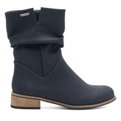 Botki Clara Barson. Niebieskie botki damskie Clara Barson, bez wzorów, bez obcasa, na płaskiej podeszwie, bez zapięcia. Za 139.99 zł.