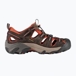 Sandały męskie KEEN Arroyo II. Brązowe buty zimowe męskie Keen, bez wzorów, bez obcasa, bez zapięcia. Za 479.99 zł.