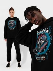 4F Bluza overisze uniseks z nadrukiem 4F x Local Heroes M. Czarne bluzy damskie 4F, l, bez wzorów, sportowe, bez ramiączek, z kapturem. W wyprzedaży za 149.99 zł.