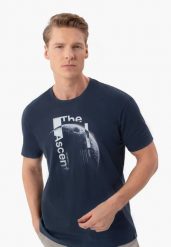 Koszulka z nadrukiem, Comfort Fit, T-NARIS. T-shirty męskie Volcano, l, bez wzorów, z bawełny, bez kołnierzyka, bez ramiączek. Za 69.99 zł.