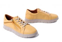 MANITU 850145-06 gelb, półbuty damskie. Żółte półbuty damskie Manitu, bez wzorów, ze skóry, bez obcasa, bez zapięcia. Za 369.90 zł.