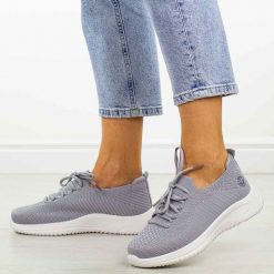 Szare sportowe buty damskie Vinceza 17366. Szare obuwie sportowe damskie VINCEZA, na lato, bez wzorów, z tkaniny, bez zapięcia, na fitness i siłownię. Za 99.00 zł.