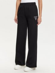 Guess Spodnie dresowe V5RB12 KC3D2 Czarny Regular Fit. Czarne spodnie dresowe damskie Guess, z aplikacjami, z dresówki. Za 229.99 zł.