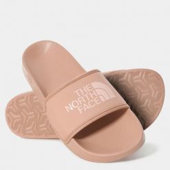 Klapki damskie The North Face W Base Camp Slide Iii. Czerwone klapki damskie The North Face, bez wzorów, z materiału, sportowe, bez obcasa, bez zapięcia. Za 313.00 zł.