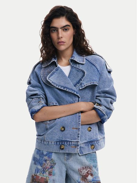 Desigual Kurtka jeansowa Ontario 25SWED57 Niebieski Regular Fit. Niebieskie kurtki damskie Desigual, s, bez wzorów, z bawełny, bez kaptura. Za 419.99 zł.