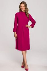 Sukienka elegancka pudełkowa z zaszewkami fioletowa. Fioletowe sukienki damskie Stylove, do pracy, l, bez wzorów, biznesowe, bez kołnierzyka, bez ramiączek. W wyprzedaży za 251.00 zł.