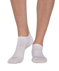 Skarpety krótkie unisex wełniane Brubeck Merino Wool. Białe skarpety męskie Brubeck, bez wzorów, z dzianiny. Za 26.99 zł.