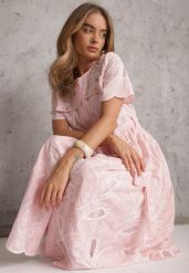 Różowa Sukienka Koszulowa z Wiskozy z Bawełną Paskiem i Haftowanym Wzorem Arcanoes. Czerwone sukienki damskie Renee, m, z aplikacjami, z bawełny, eleganckie, bez kołnierzyka, bez ramiączek, midi, dopasowane. Za 289.99 zł.
