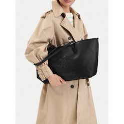 Torebka Beverly Hills Polo Club. Czarne shopperki damskie Beverly Hills Polo Club, bez wzorów, bez dodatków. Za 229.99 zł.