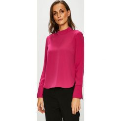 Vero Moda - Bluzka. Czerwone bluzki damskie Vero Moda, m, bez wzorów, z poliesteru, casualowe, bez kołnierzyka, bez ramiączek. W wyprzedaży za 59.90 zł.