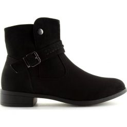 Botki zamszowe czarne JKD-52 Black. Czarne botki damskie ButyModne, bez wzorów, bez obcasa, bez zapięcia. W wyprzedaży za 99.00 zł.