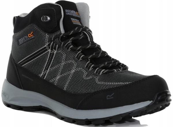 Buty trekkingowe męskie Samaris Lite. Czarne trekkingi męskie Regatta, z gumy, bez zapięcia. Za 230.56 zł.