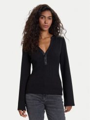 Guess Sweter W5BP15 K1162 Czarny Regular Fit. Czarne swetry nierozpinane damskie Guess, m, z aplikacjami, z syntetyku, bez kołnierzyka, bez ramiączek. Za 279.99 zł.
