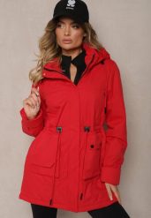 Czerwona Kurtka Pikowana w Stylu Parki ze Ściągaczem w Talii i Odpinanym Kapturem Erivieria. Czerwone kurtki damskie Renee, l, bez wzorów, z jeansu, z kapturem. Za 279.99 zł.