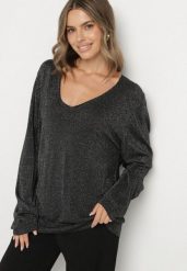 Czarny Wiskozowy Sweter o Pudełkowym Kroju z Metaliczną Nitką Essmia. Czarne swetry nierozpinane damskie Born2be, plus size, bez wzorów, z dzianiny, klasyczne, bez kołnierzyka, plus size, bez ramiączek. Za 79.99 zł.