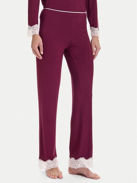 United Colors Of Benetton Spodnie piżamowe 3Z123F04A Bordowy Regular Fit. Czerwone piżamy damskie United Colors Of Benetton, bez wzorów, z wiskozy, bez ramiączek. Za 79.99 zł.