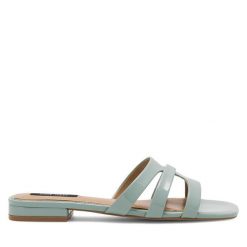 Klapki Nine West. Niebieskie klapki damskie Nine West, bez wzorów, bez obcasa, bez zapięcia. Za 179.99 zł.