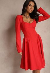 Czerwona Sukienka o Rozkloszowanym Kroju z Gorsetową Górą Tillitte. Czerwone sukienki damskie Renee, na co dzień, m, bez wzorów, eleganckie, bez kołnierzyka, bez ramiączek, midi, dopasowane. Za 129.99 zł.