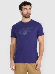 4F T-shirt regular z nadrukiem męski - granatowy L. Niebieskie t-shirty męskie 4F, l, bez wzorów, z bawełny, bez kołnierzyka, bez ramiączek. W wyprzedaży za 39.99 zł.