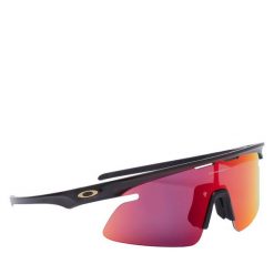Okulary przeciwsłoneczne Oakley. Czarne okulary przeciwsłoneczne damskie Oakley. Za 949.99 zł.