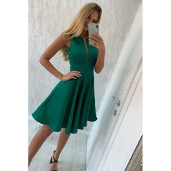 Sukienka LOLITA. Zielone sukienki damskie Sukienka LOLITA, l, bez wzorów, bez kołnierzyka, bez ramiączek, mini. W wyprzedaży za 99.00 zł.