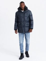 Męska długa kurtka puffer z zapinanymi kieszeniami – granatowa V3. Niebieskie kurtki męskie Ombre Clothing, m, z aplikacjami, z materiału. W wyprzedaży za 99.99 zł.