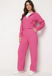 Fuksjowy Sztruksowy Komplet Dresowy Bluza z Kapturem i Szerokie Spodnie z Kieszeniami Makeria. Czerwone bluzy damskie Born2be, m, bez wzorów, z dresówki, eleganckie, bez ramiączek, z kapturem. Za 84.99 zł.