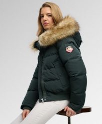 Superdry Kurtka Bomber Everest z Kapturem Slim, wypełnienie z recyklingu. Zielone kurtki męskie Superdry, uniwersalny, bez wzorów, z materiału, z kapturem. Za 774.95 zł.