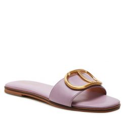 Klapki TWINSET. Fioletowe klapki damskie Twinset, bez wzorów, bez obcasa, bez zapięcia. Za 719.99 zł.