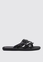 Klapki damskie Ipanema 83606AW816. Czarne klapki damskie Ipanema, na lato, bez wzorów, z materiału, sportowe, bez obcasa, bez zapięcia. Za 67.99 zł.