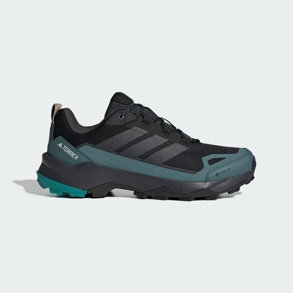 Buty trekkingowe Terrex Skychaser AX5 GORE-TEX. Czarne trekkingi męskie Adidas, z gore-texu, bez zapięcia. Za 581.00 zł.