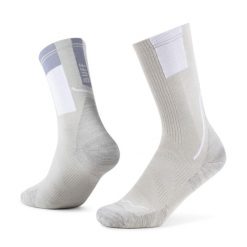 Skarpetki Buff COOLNET® CREW SOCK CC DESERT M. Szare skarpetki damskie Buff, bez wzorów, z poliamidu. Za 82.99 zł.