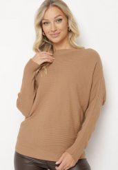 Beżowy Klasyczny Sweter z Dekoltem w Łódkę Rieline. Brązowe swetry nierozpinane damskie Born2be, m, bez wzorów, z jeansu, eleganckie, bez kołnierzyka, bez ramiączek. Za 99.99 zł.