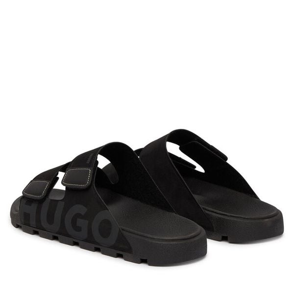 Klapki HUGO. Czarne klapki męskie Hugo, bez wzorów, bez zapięcia. Za 399.99 zł.