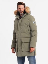 Długa męska kurtka parka z rozpinanym dołem – ciemnooliwkowa V4 OM-JALJ-0184 - XL. Zielone kurtki męskie Ombre Clothing, m, z aplikacjami, z gumy. W wyprzedaży za 309.99 zł.