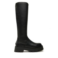 Kozaki Aldo. Czarne kozaki damskie Aldo, bez wzorów, bez obcasa, na płaskiej podeszwie, bez zapięcia. Za 559.99 zł.