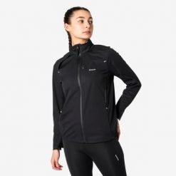 Kurtka do biegania damska Kiprun Run 900 Warm Regul. Czarne kurtki sportowe damskie KIPRUN, na jesień, l, z aplikacjami, z materiału, bez ramiączek, z kapturem, do biegania. Za 249.99 zł.