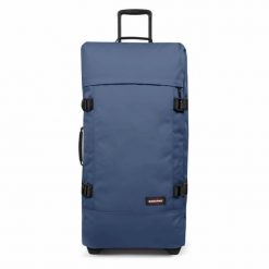 Torba podróżna Eastpak Tranverz L. Niebieskie torby podróżne damskie Eastpak, bez wzorów. Za 771.20 zł.