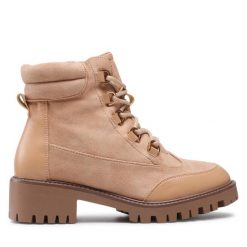 Trzewiki DeeZee. Brązowe botki damskie DeeZee, bez wzorów, bez obcasa, na płaskiej podeszwie, bez zapięcia. Za 179.99 zł.