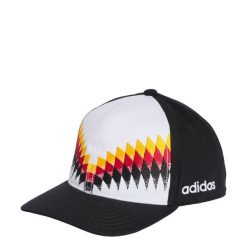 Czapka Niemcy 26 z zatrzaskami z tyłu. Białe czapki damskie Adidas, z aplikacjami, z bawełny, eleganckie. Za 119.00 zł.
