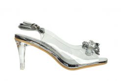 Sandały Laura Vita Mira 01 Blanc 202054, Srebrny, Skóra naturalna - 37. Szare sandały damskie Laura Vita, bez wzorów, z materiału, bez obcasa, na obcasie, bez zapięcia. W wyprzedaży za 129.00 zł.