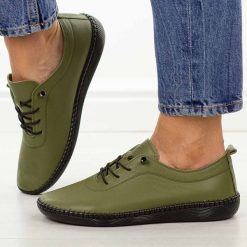 Khaki skórzane półbuty damskie T.Sokolski 2023. Brązowe półbuty damskie Sokolski, na jesień, bez wzorów, z jeansu, biznesowe, z okrągłym noskiem, bez obcasa, na płaskiej podeszwie, bez zapięcia. Za 249.00 zł.